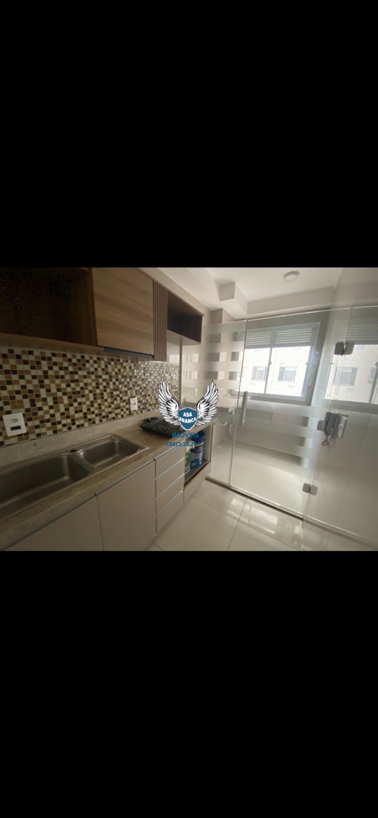 Apartamento na vila guilherme 02 dormitórios e 01 vaga de garagem à 600 metros