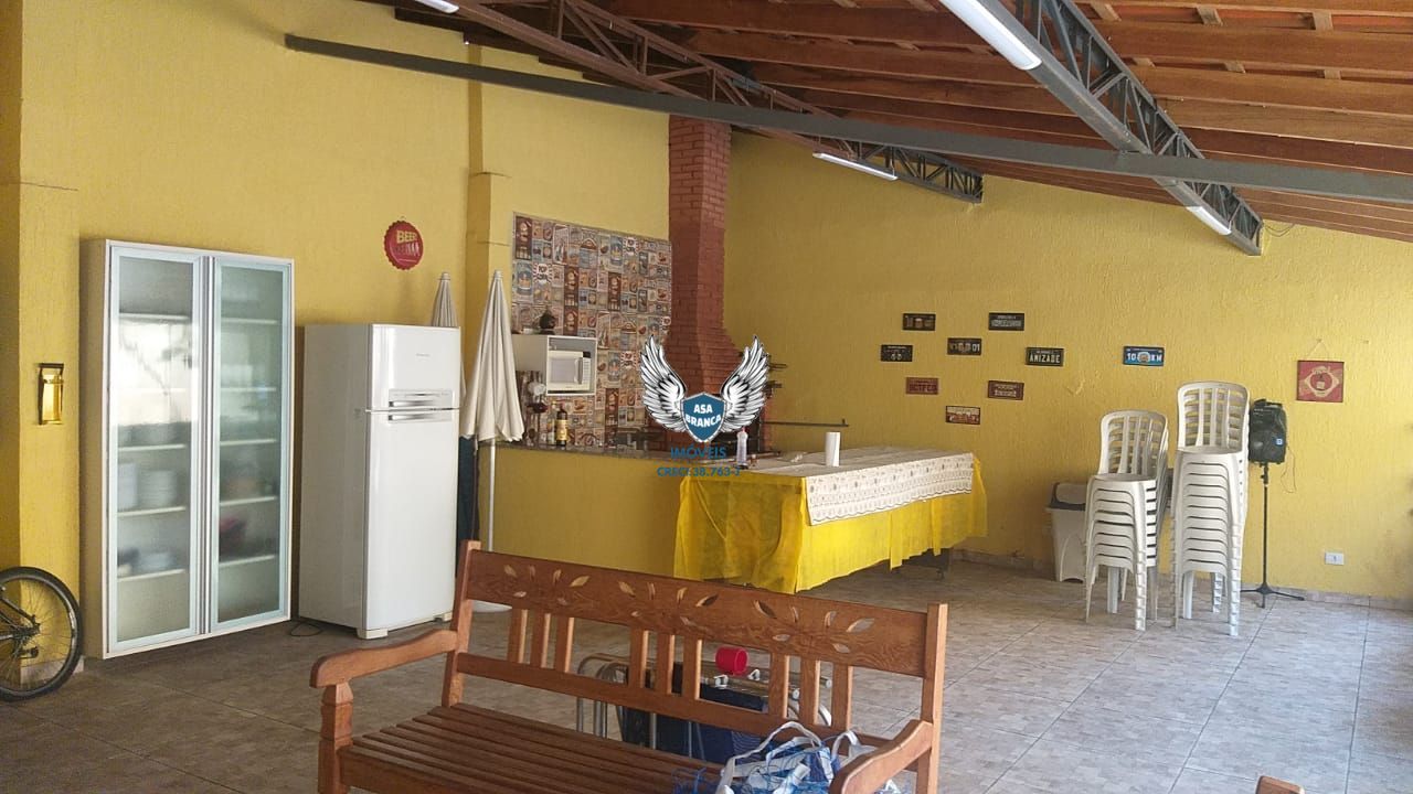 Sobrado com piscina no imirim possui 04 dormitórios sendo 01 suíte e 02 vagas de