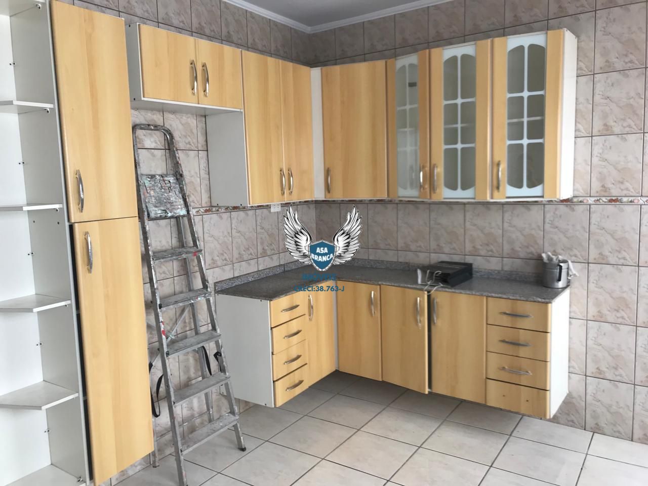 Excelente sobrado com 2 Dormitórios, possui 1 vaga de garagem, Próximo do Horto