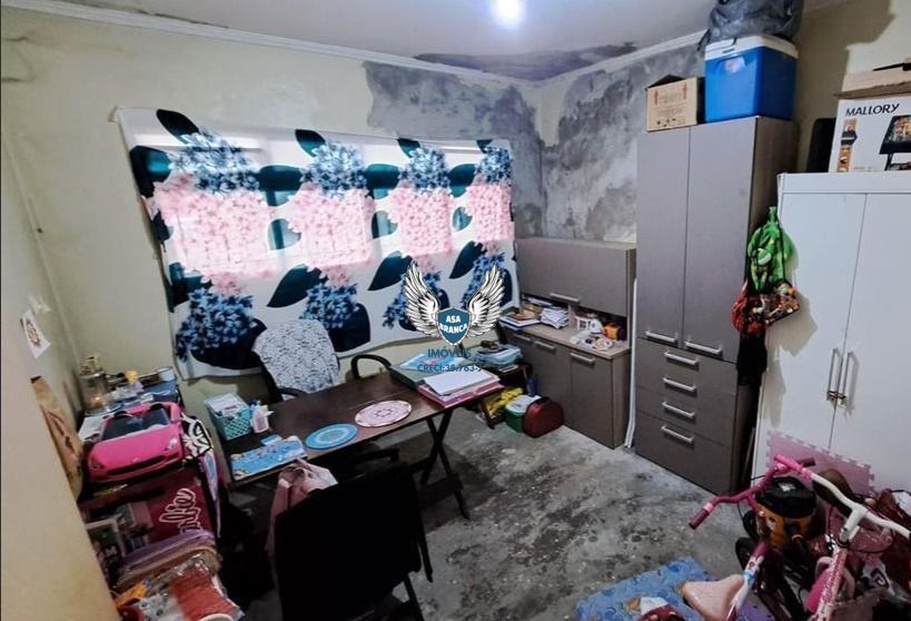 Sobrado no tremembé 05 dormitórios sendo 01 suíte e 04 vagas de garagens