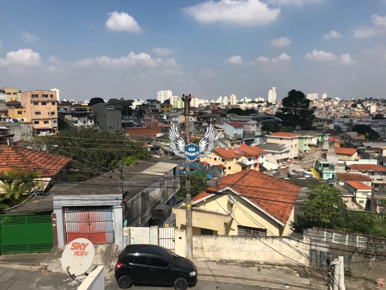 Excelente sobrado com 2 Dormitórios, possui 1 vaga de garagem, Próximo do Horto