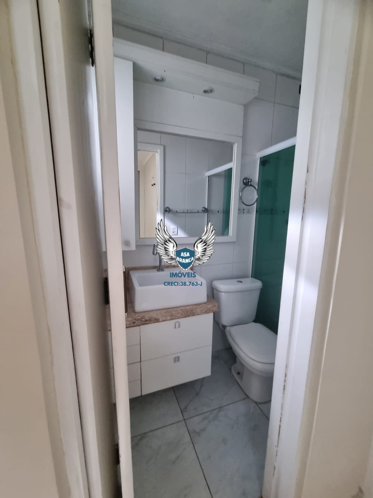 Casa térrea de vila no lauzane paulista com 03 dormitórios sendo 01 suíte