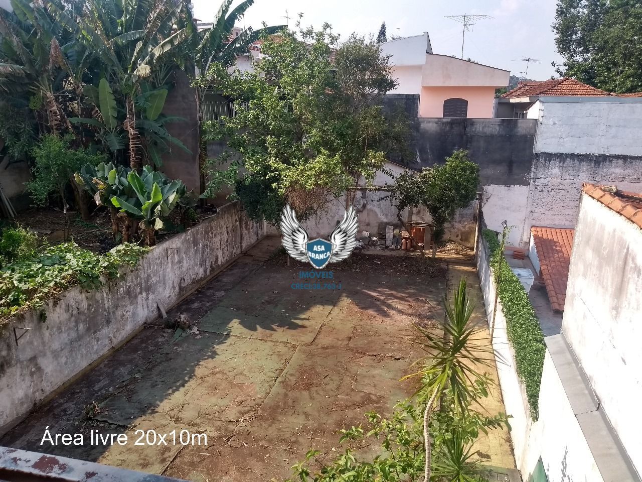 Imóvel com duas casas no terreno