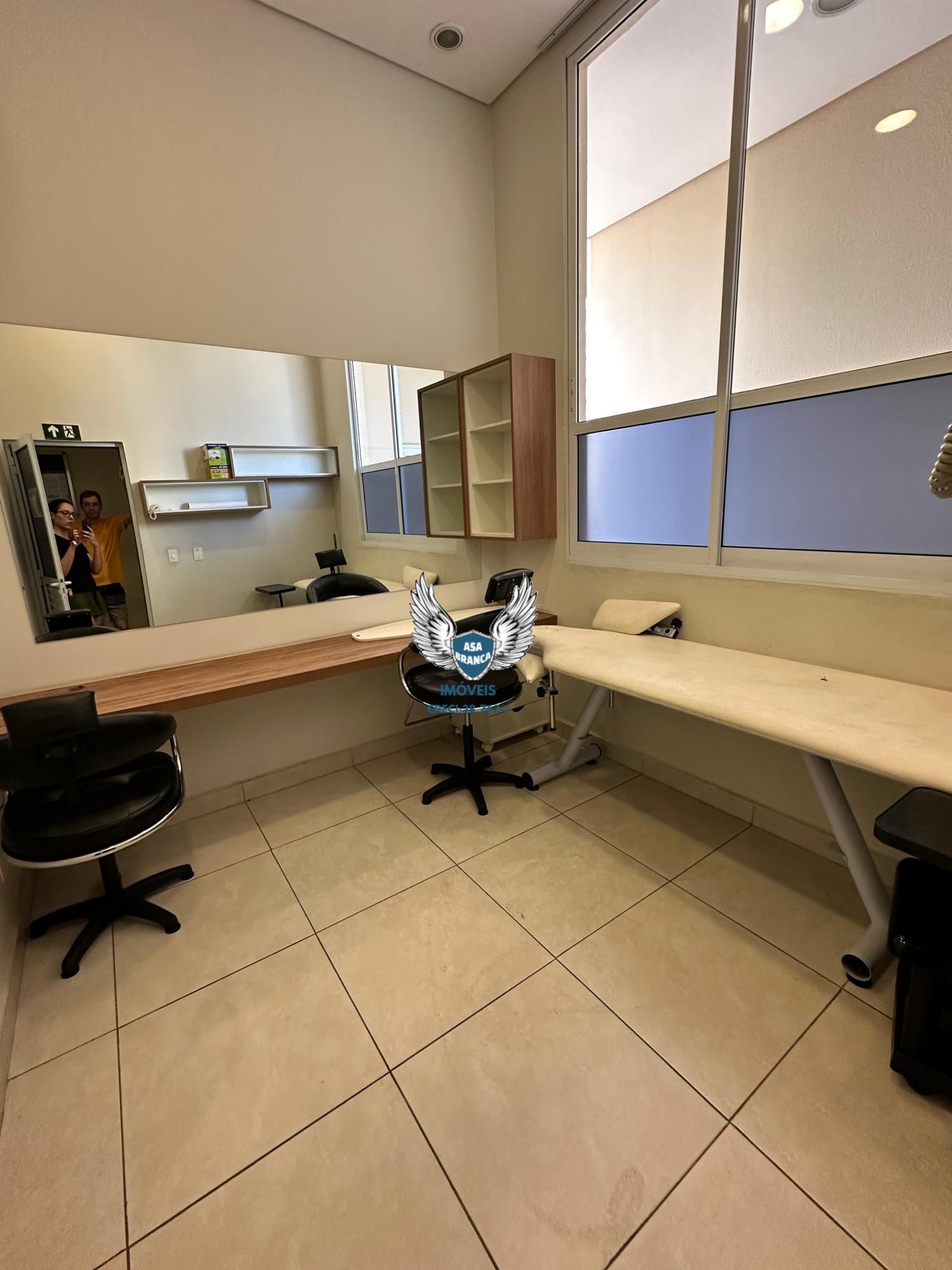 Apartamento no imirim com varanda 02 dormitórios e 01 vaga de garagem ( travessa