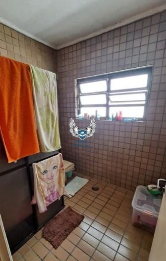 Sobrado no tremembé 05 dormitórios sendo 01 suíte e 04 vagas de garagens