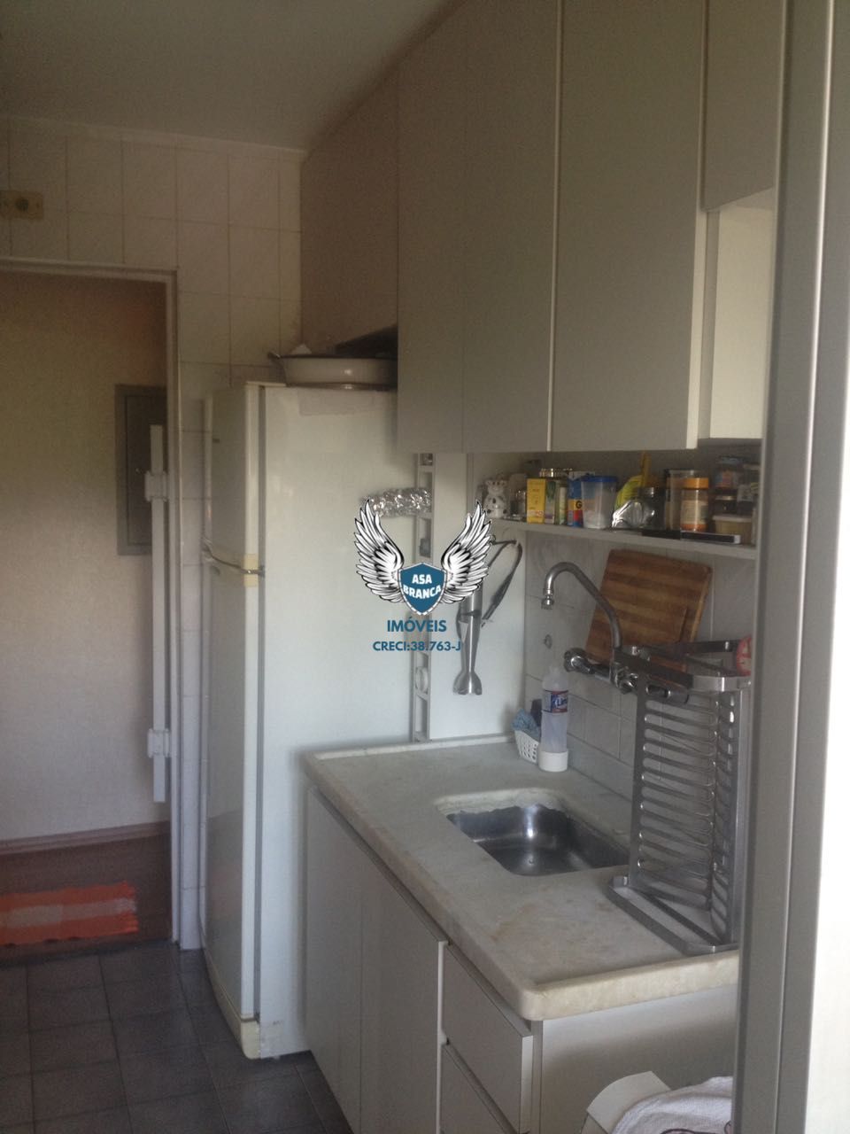 Apartamento 02 dormitórios sendo 01 suíte