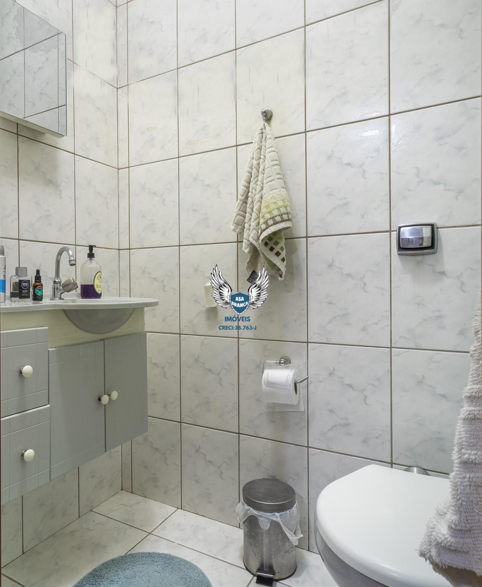 Casa em santana , à 150 metros do metrô com 03 dormitórios sendo 03 suítes