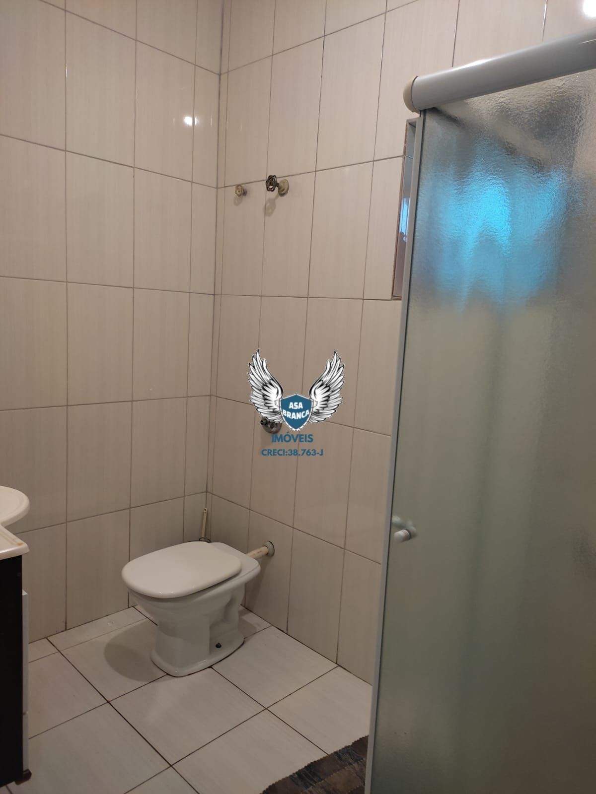 Casa térrea assobradada na vila maria 03 dormitórios sendo 0
