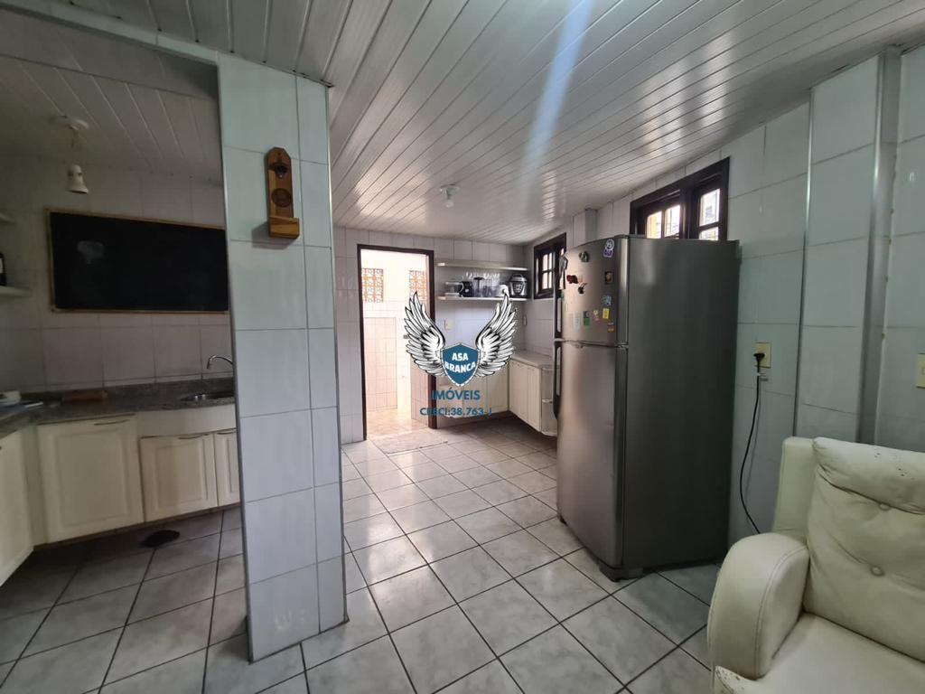 Casa térrea na casa verde com 04 dormitórios sendo 02 suítes