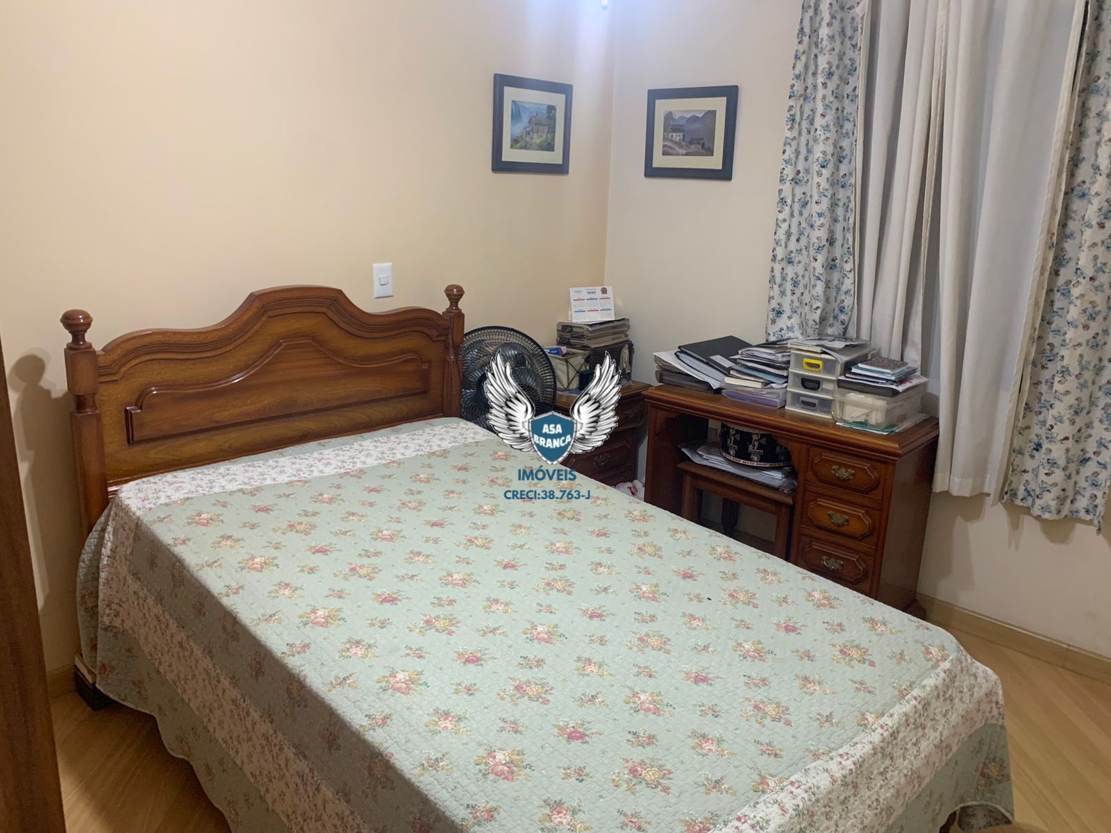 Apartamento com 04 dormitórios sendo 03 suítes e 03 vagas de garagem, próximo ao