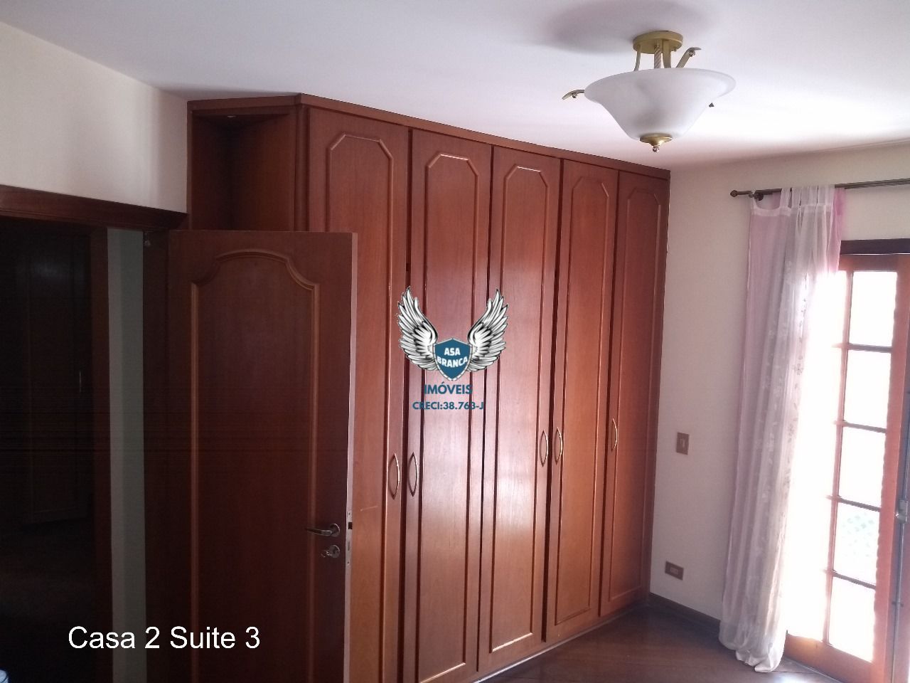 Imóvel com duas casas no terreno