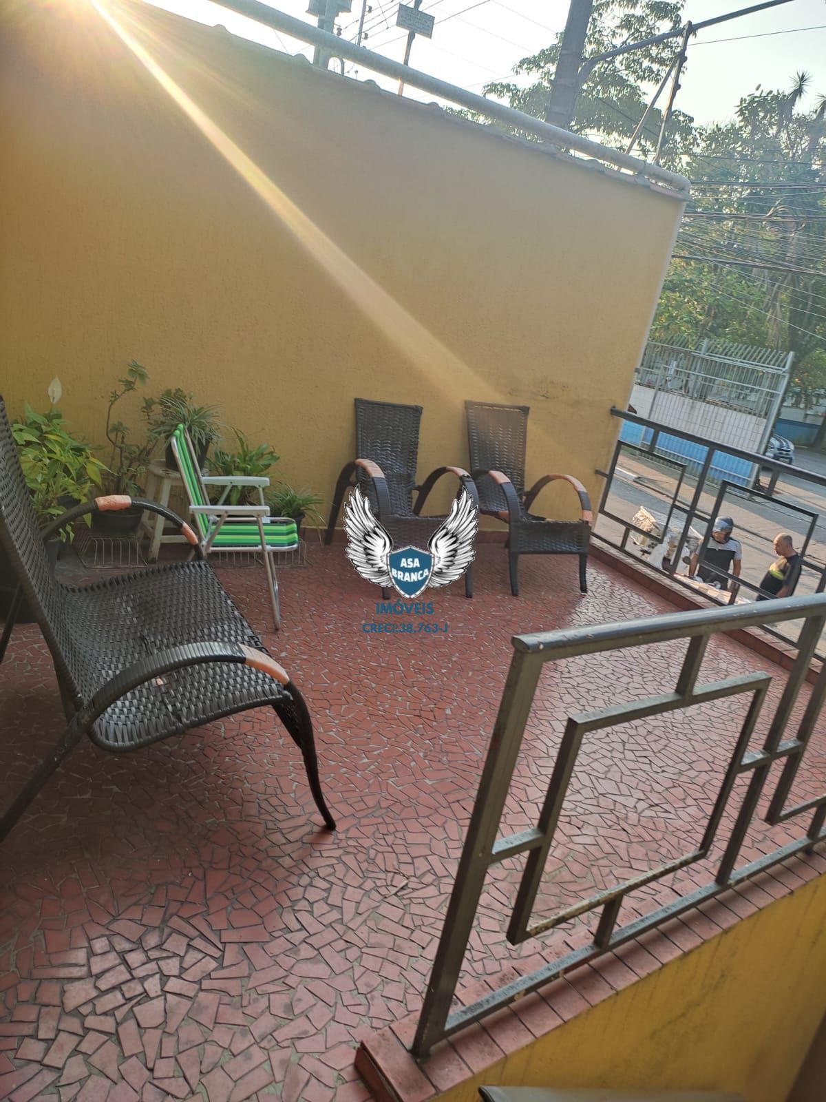 Casa térrea assobradada na vila maria 03 dormitórios sendo 01 suíte e 01 vaga d