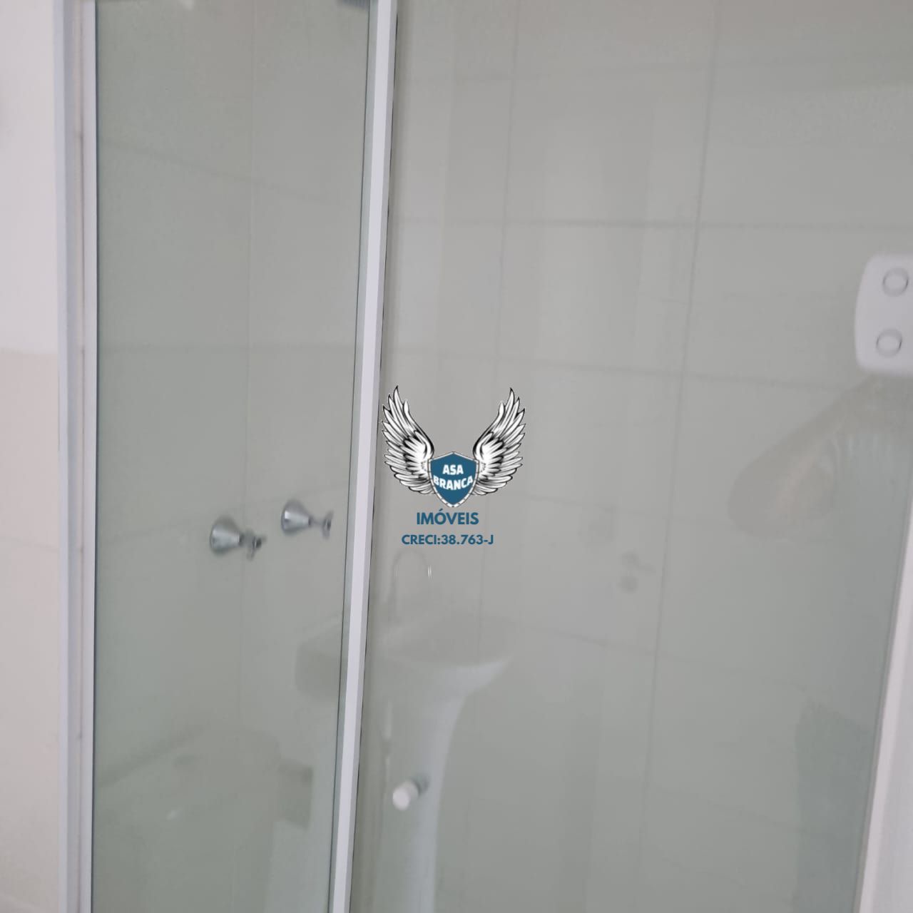 Apartamento na vila guaca com 02 dormitórios e 01 vaga de garagem para venda ou