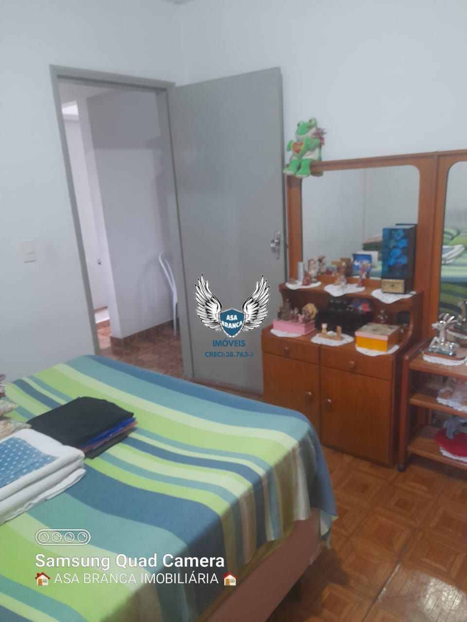 Casa assobradada de esquina na zona sul próximo shopping interlagos 03 dormitóri
