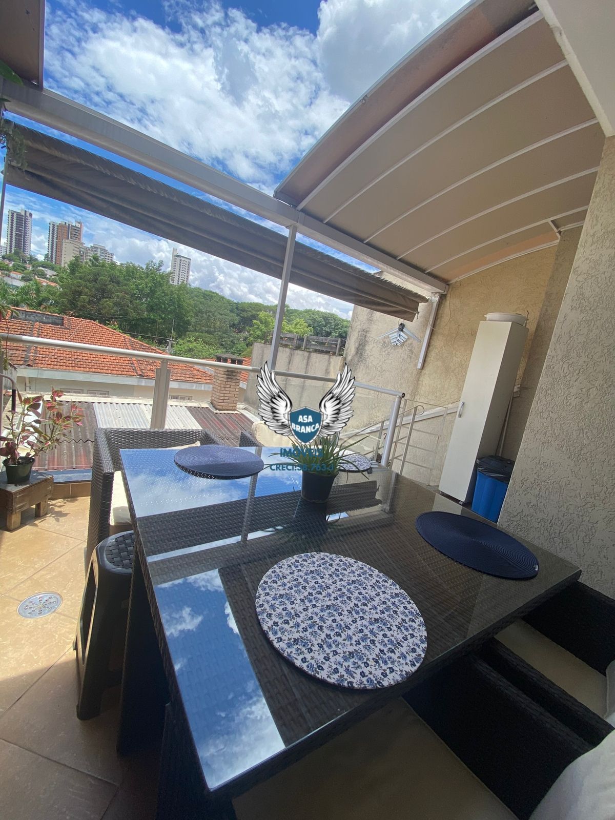 Sobrado no jardim frança de alto padrão com 03 suites e 02 vagas de garagem
