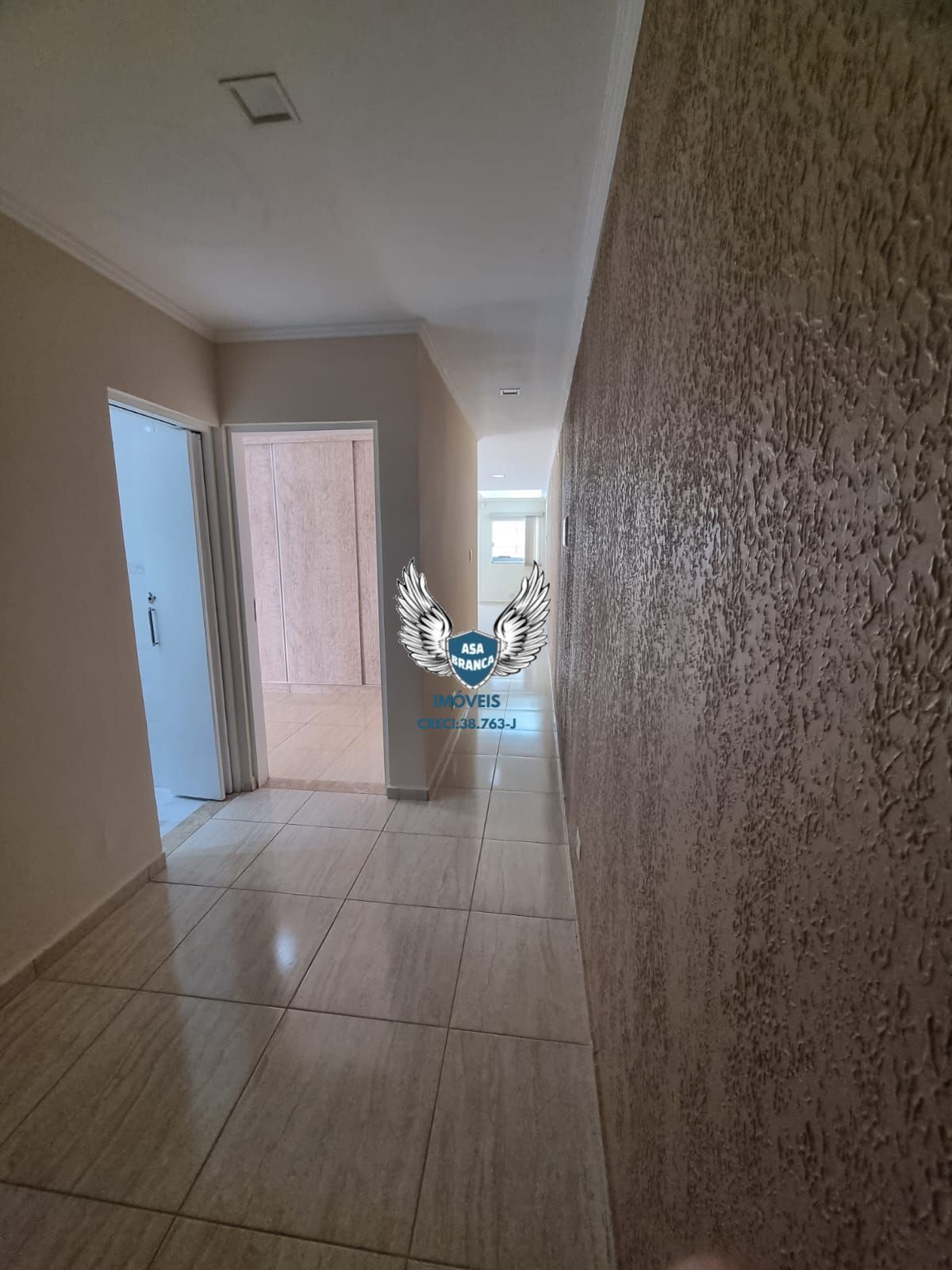 Casa térrea de vila no lauzane paulista com 03 dormitórios sendo 01 suíte