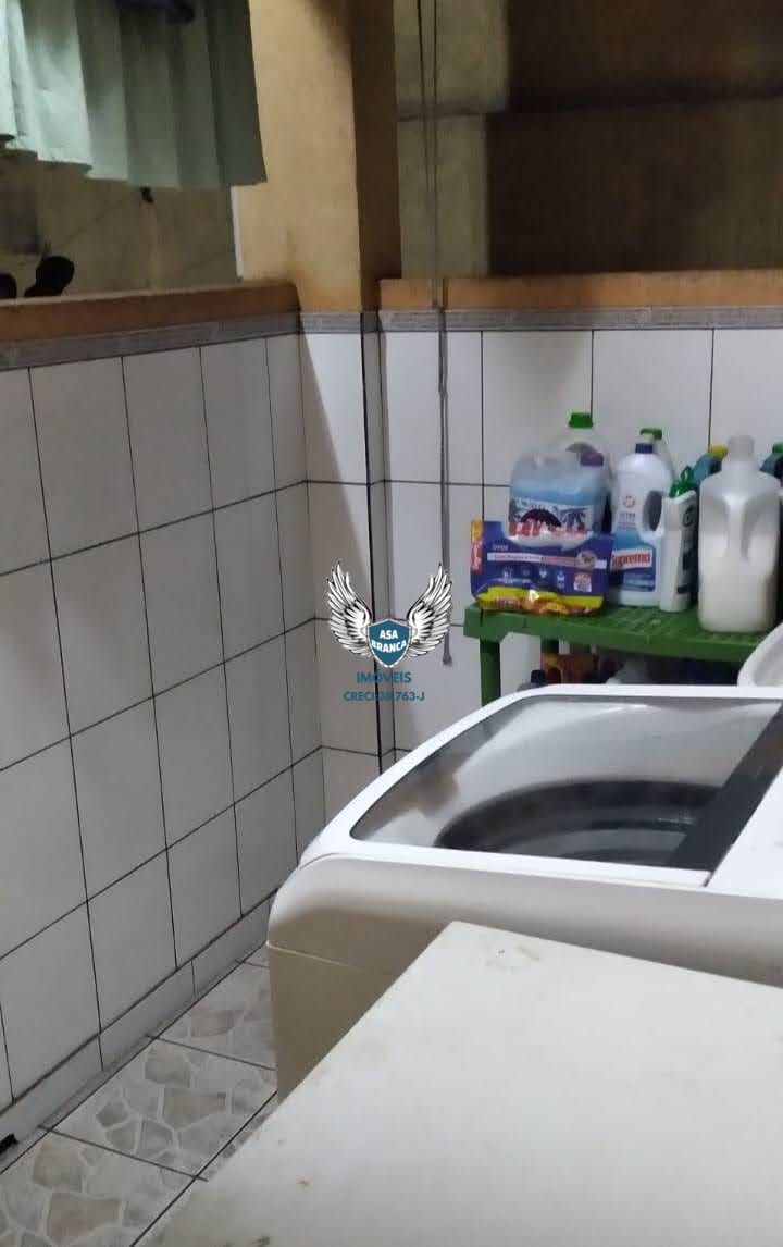 Sobrado na freguesia de ó de 03 dormitórios sendo 01 suíte , com edícula e 04 va