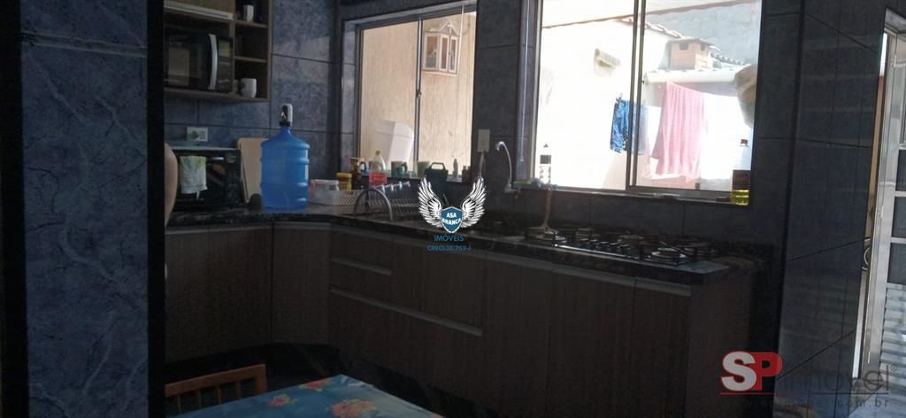 2 casas, com 2 dorm. Jova rural