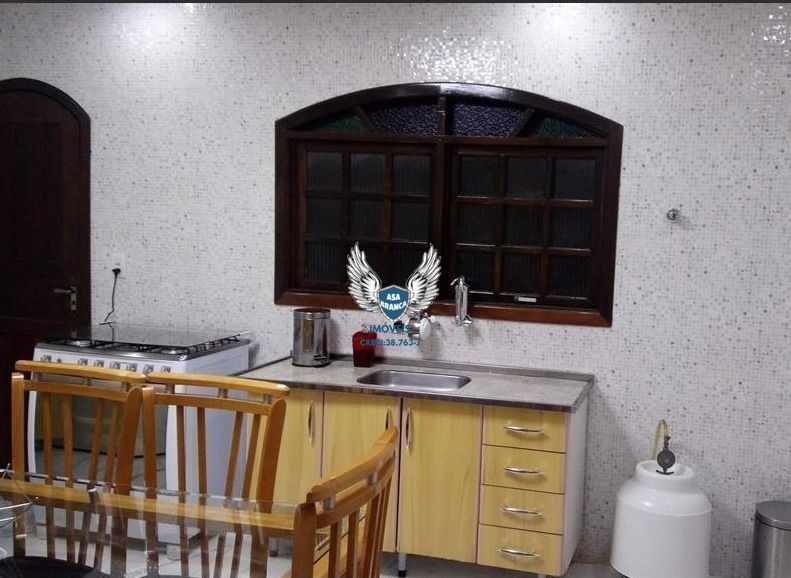 Sobrado na vila nova galvão com 02 dormitórios sendo 01 suíte e 02 vagas de gara