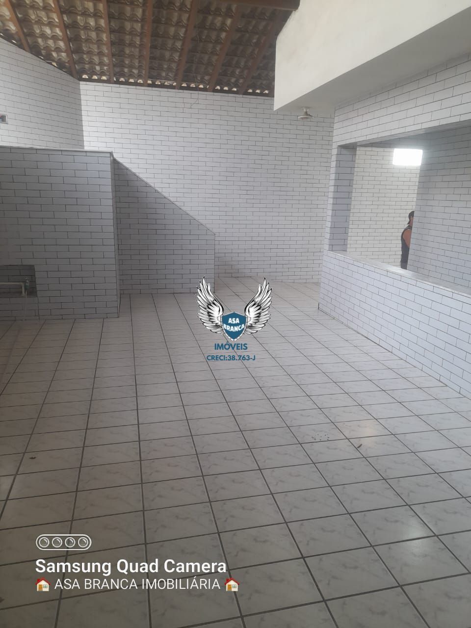 Casa assobradada de esquina na zona sul próximo shopping interlagos 03 dormitóri