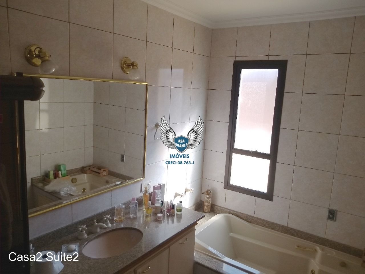 Imóvel com duas casas no terreno