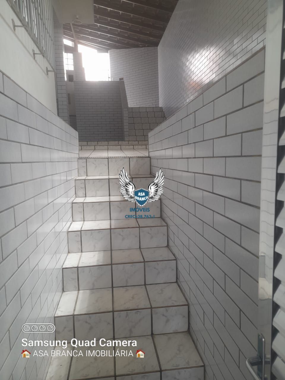 Casa assobradada de esquina na zona sul próximo shopping interlagos 03 dormitóri