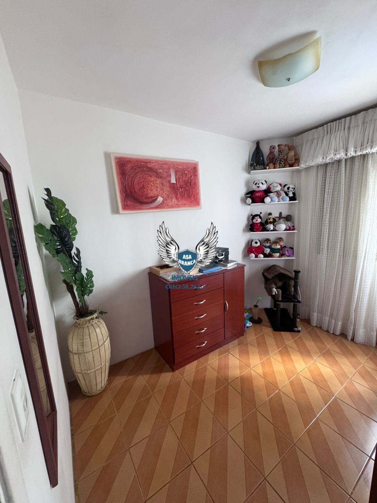 Apartamento com sacada bairro santa terezinha com 02 dormitório e 01 vaga de ga