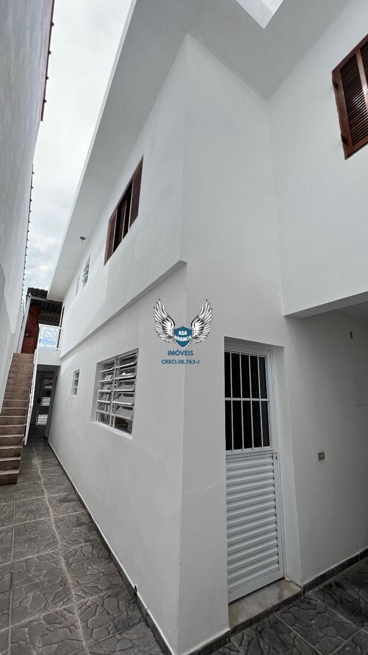Sobrado na vila nova cachoeirinha , 03 dormitórios e 02 vagas de garagens à 800