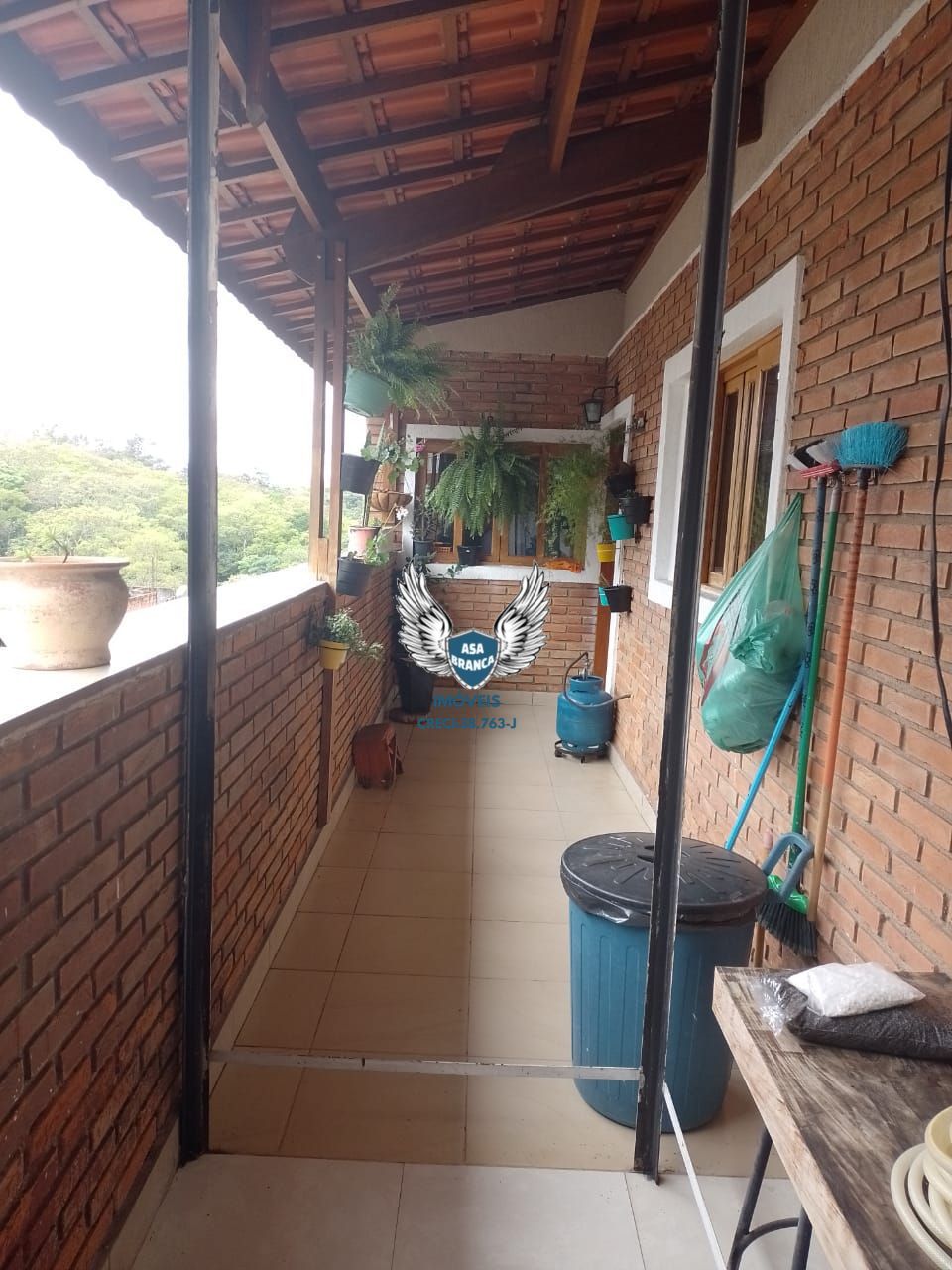 Excelente sobrado, 3 dormitórios, 1 suíte com varanda, 2 vag