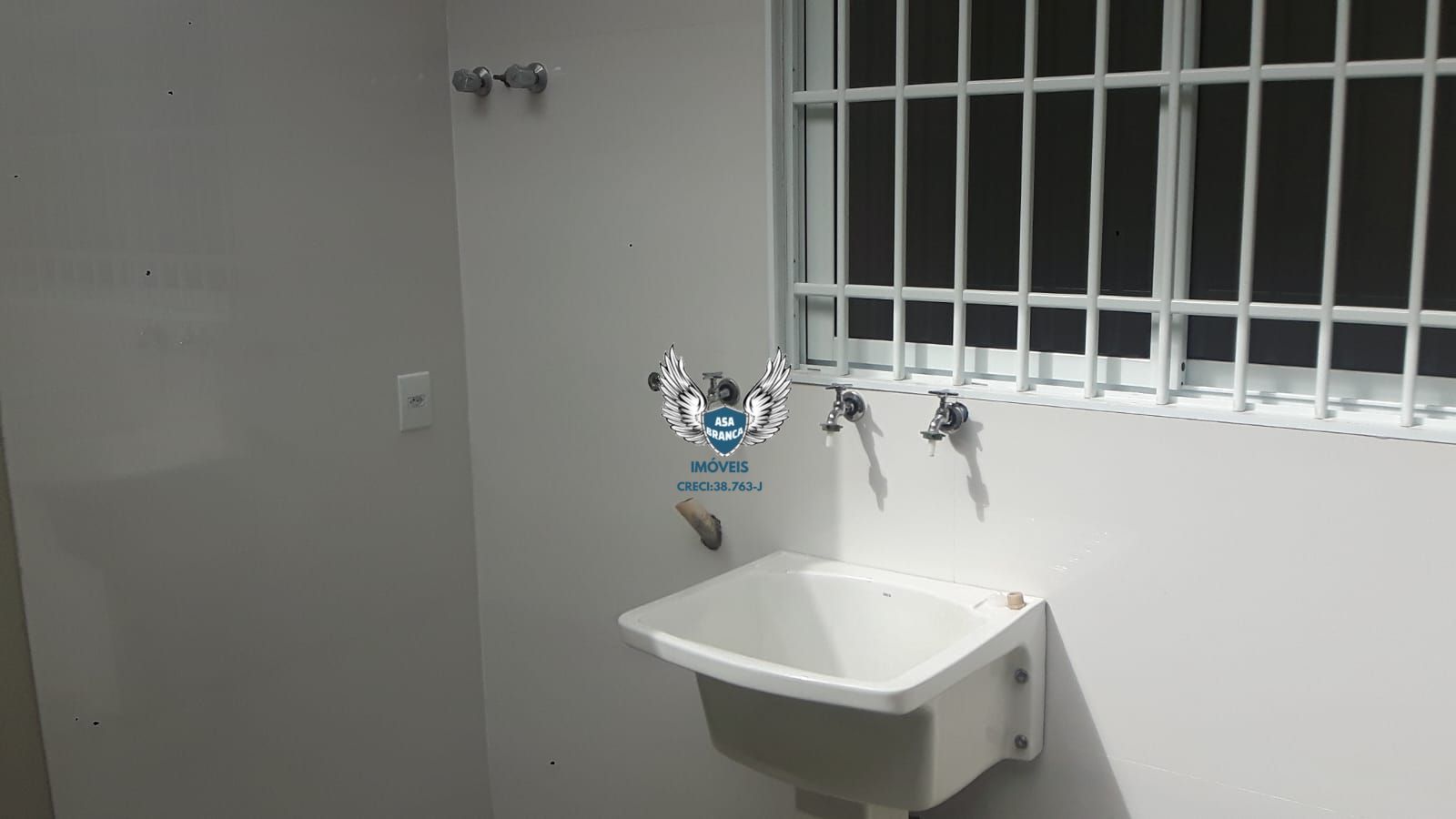 Sobrado triplex novo de alto padrão no lauzane paulista em rua sem saída