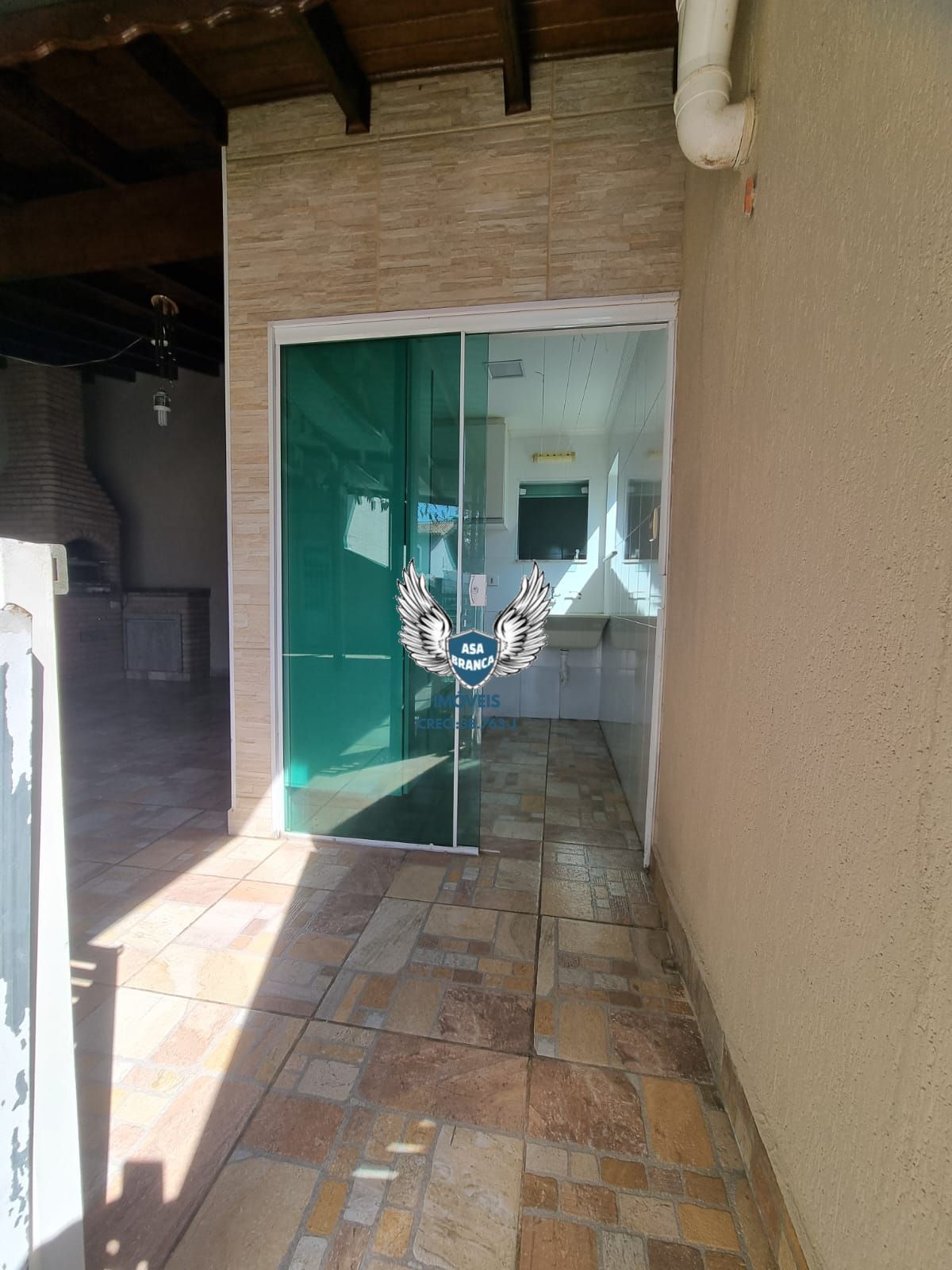 Casa térrea de vila no lauzane paulista com 03 dormitórios sendo 01 suíte