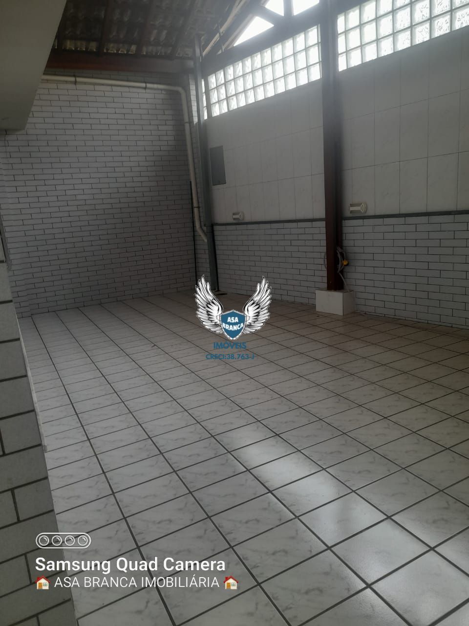 Casa assobradada de esquina na zona sul próximo shopping interlagos 03 dormitóri