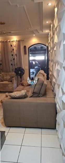 Sobrado no jardim peri 02 dormitórios sendo 01 suíte e 02 vagas de garagem