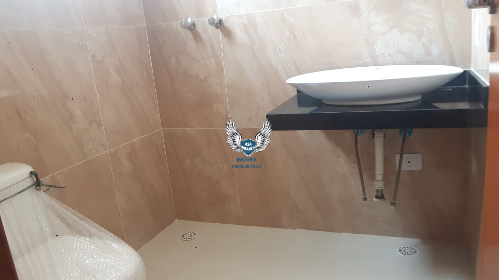 Sobrado triplex novo de alto padrão no lauzane paulista em rua sem saída