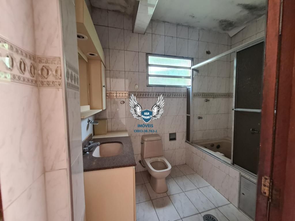Casa térrea na casa verde com 04 dormitórios sendo 02 suítes
