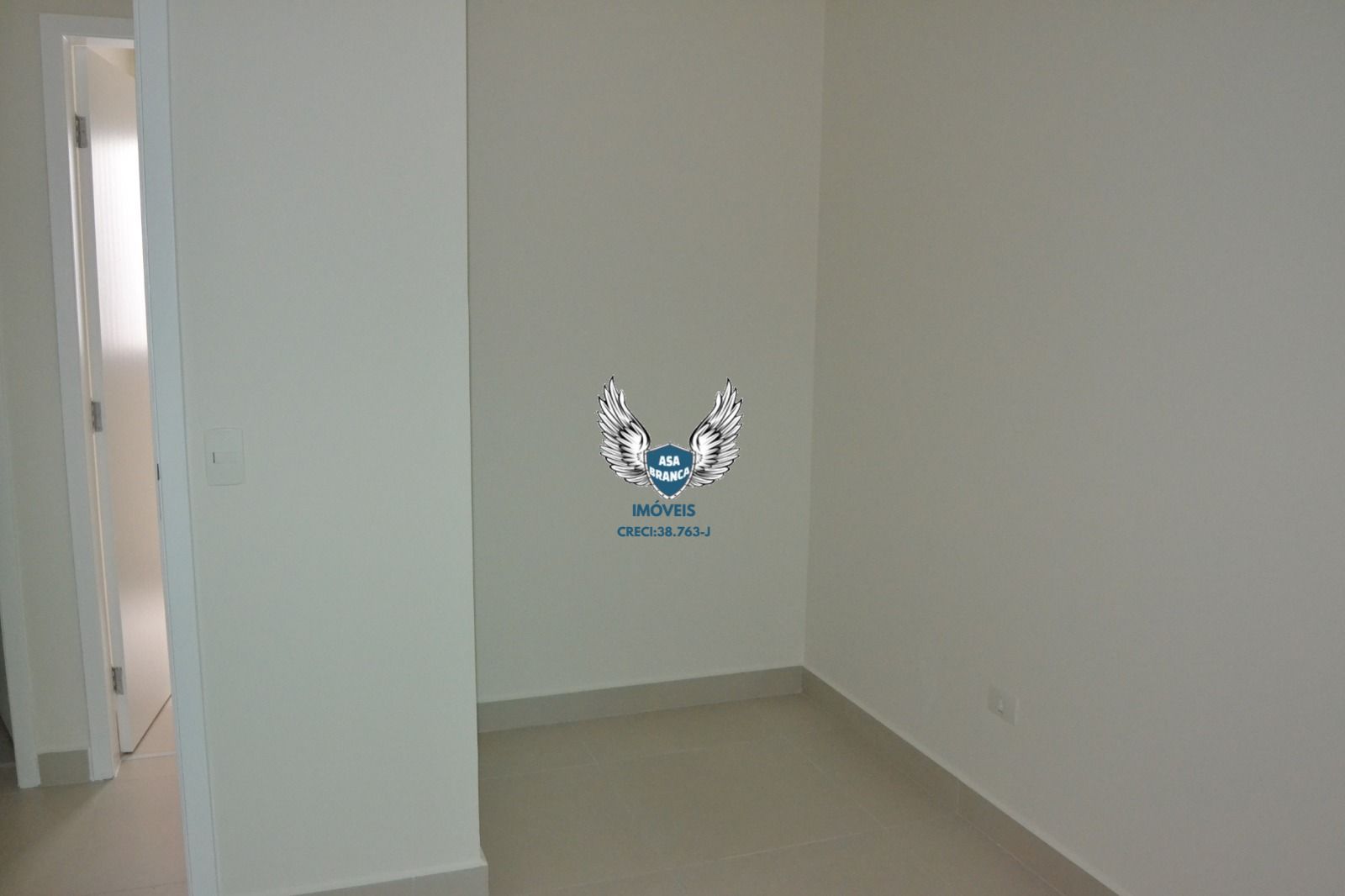 Apartamento no tucuruvi com 02 dormitórios
