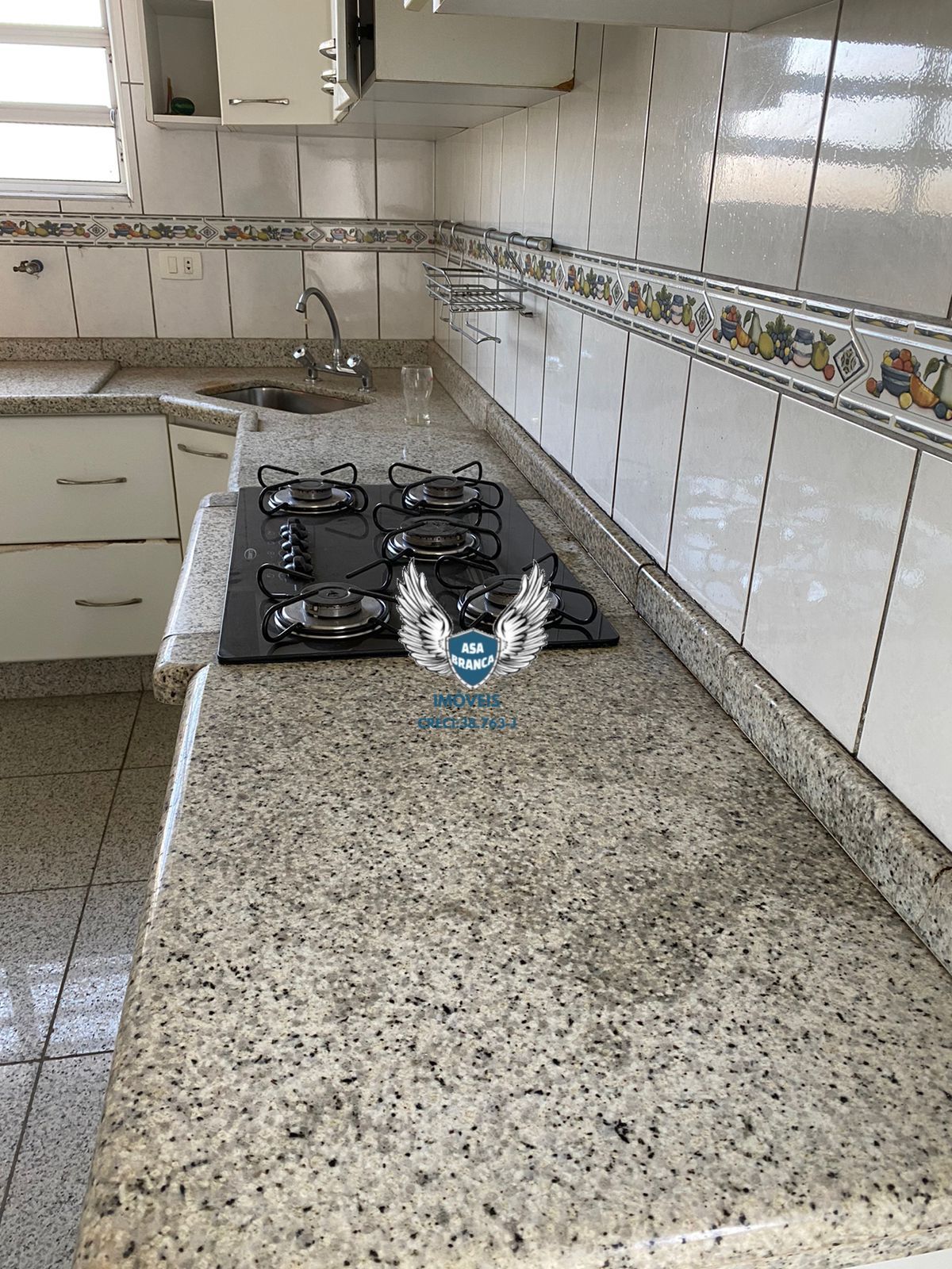 Sobrado na zona norte com 03 dormitórios sendo 01 suíte