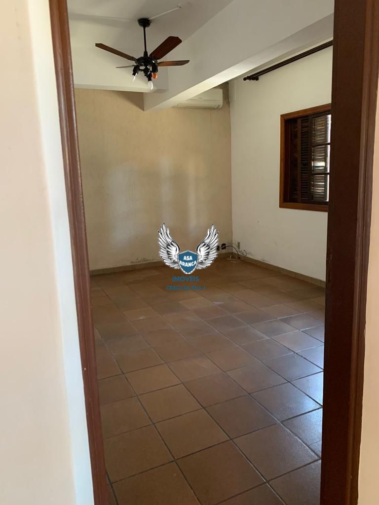 Casa térrea no tremembé perto do horto florestal