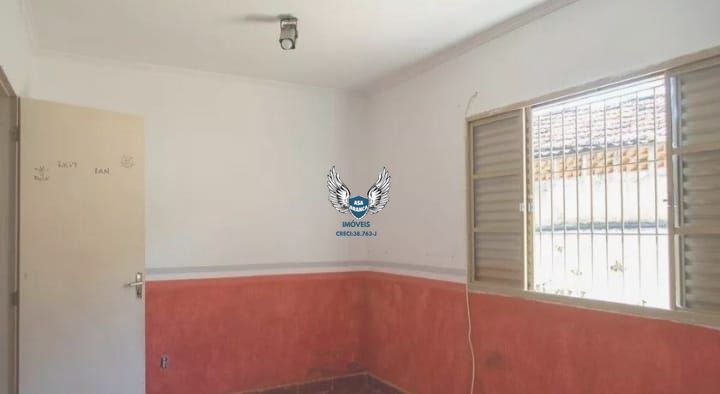 Casa térrea na casa verde próximo à av: eng. Caetano alvares ,com 04 dormitório