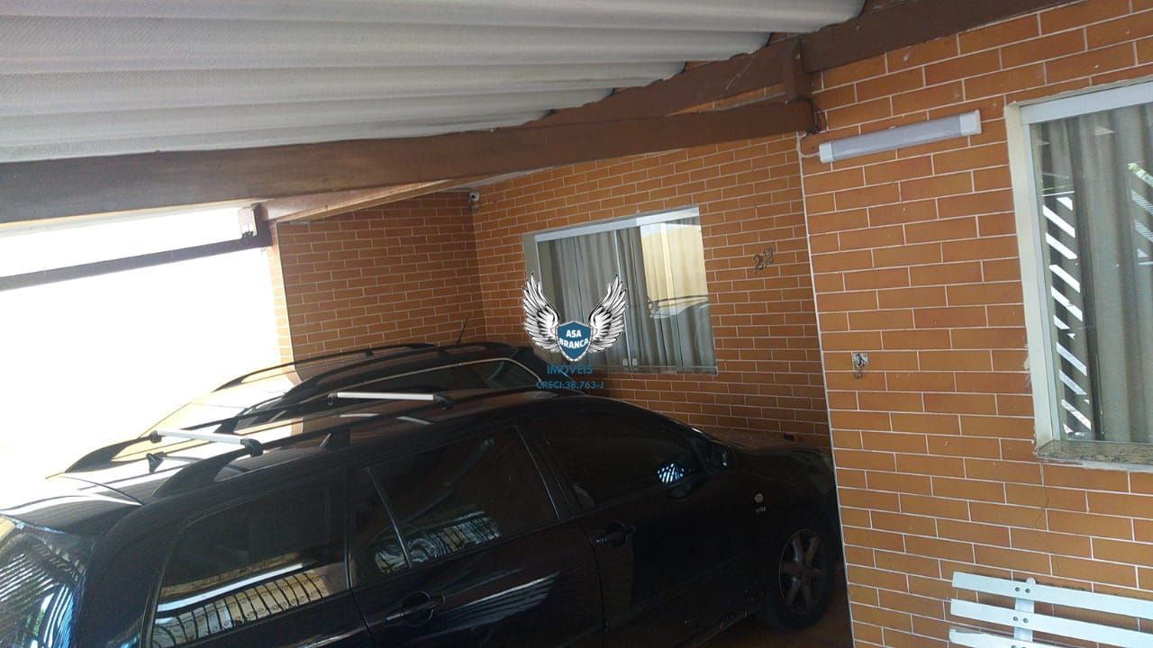 Sobrado com piscina no imirim possui 04 dormitórios sendo 01 suíte e 02 vagas de