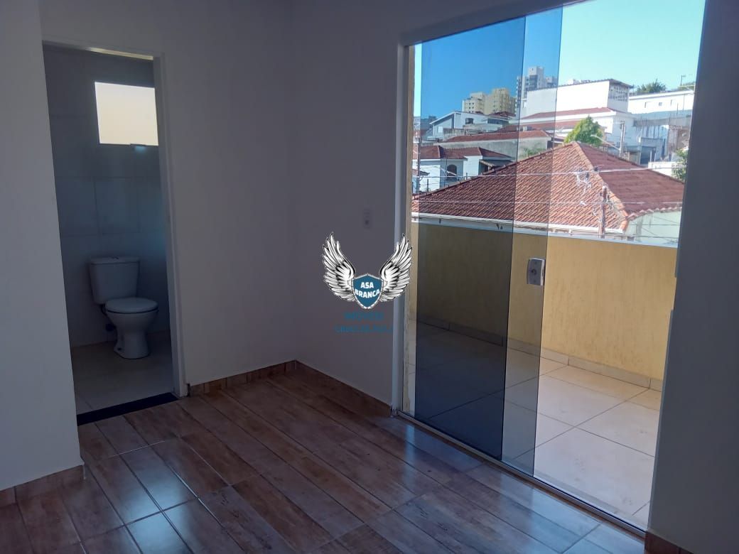 Sobrado novo no imirim com 03 dormitórios sendo 02 suítes e 02 vagas de garagem