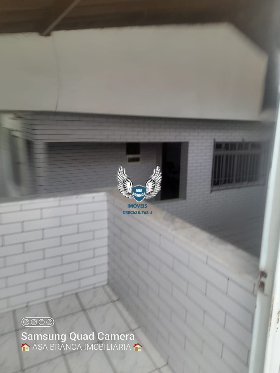 Casa assobradada de esquina na zona sul próximo shopping interlagos 03 dormitóri