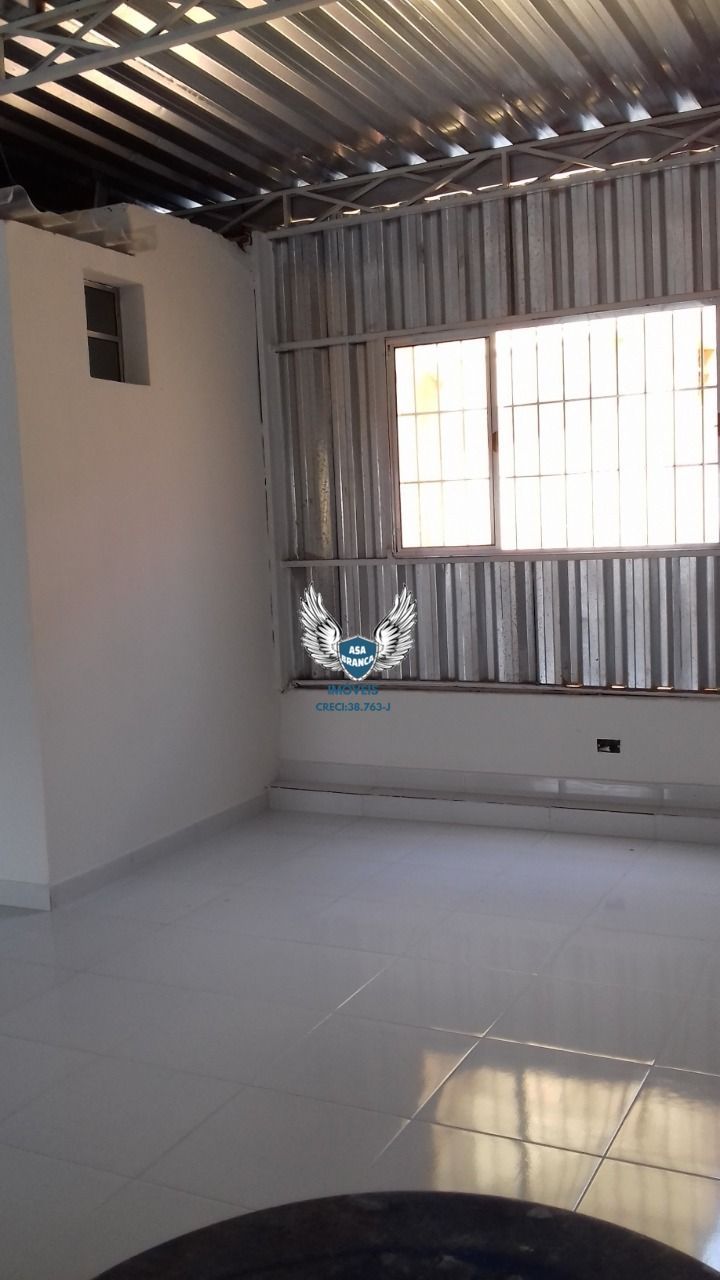 Brasilândia, 2 casas + galpão - prox. Linha laranja metro