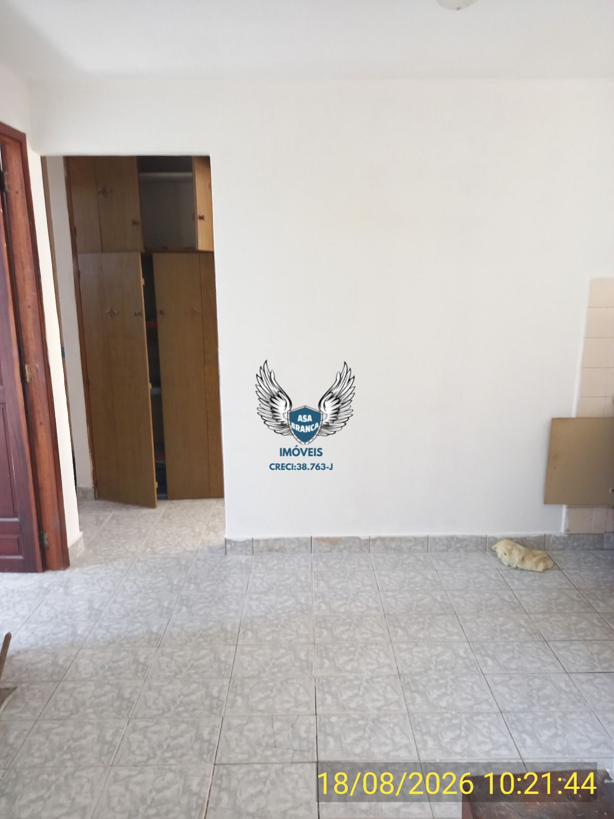 Apartamento na cohab de thaipas com 02 dormitórios e 01 vaga de garagem