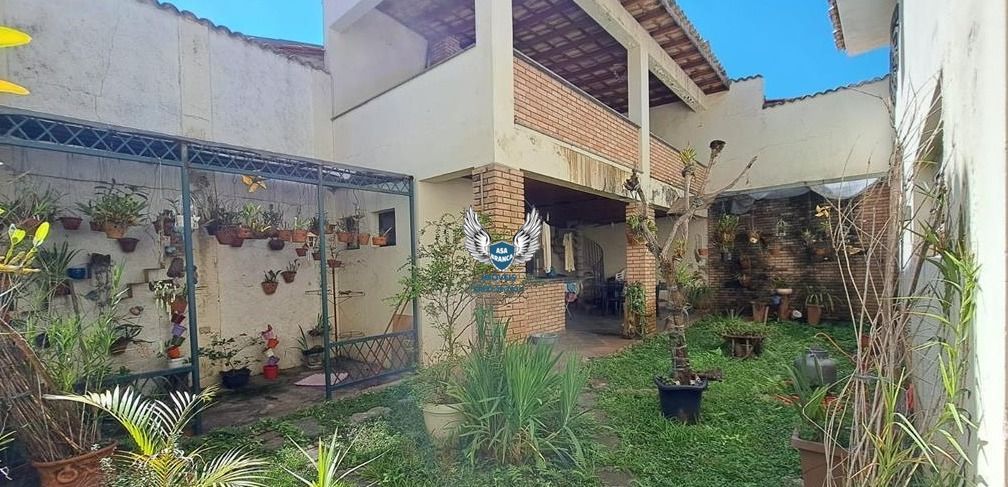 Sobrado no tremembé 05 dormitórios sendo 01 suíte e 04 vagas de garagens