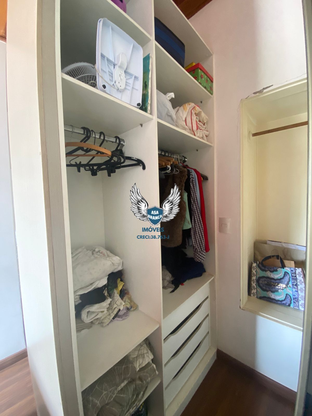 Sobrado no jardim frança de alto padrão com 03 suites e 02 vagas de garagem