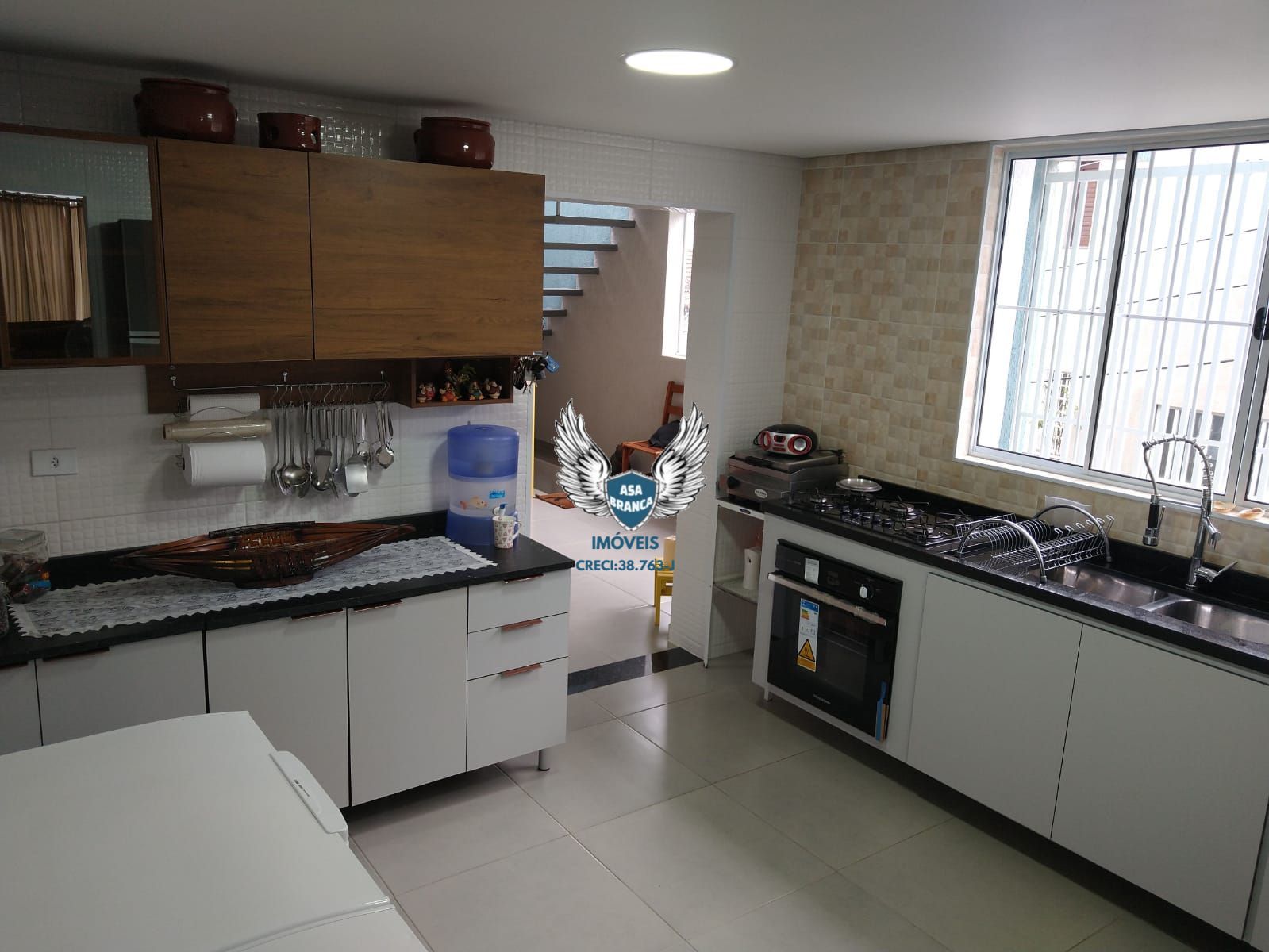 Sobrado no jardim são paulo 03 dormitórios sendo 02 suítes e 02 vagas de garagem
