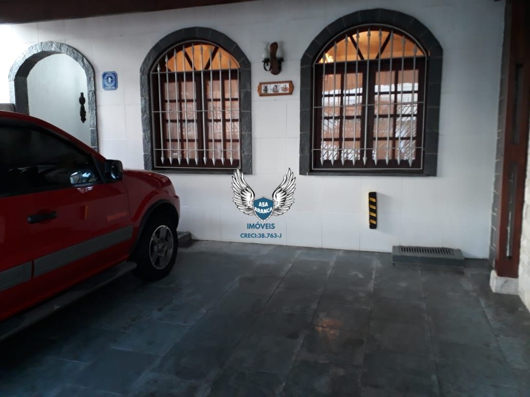 Casa térrea no tucuruvi com 03 dormitórios 01 suíte