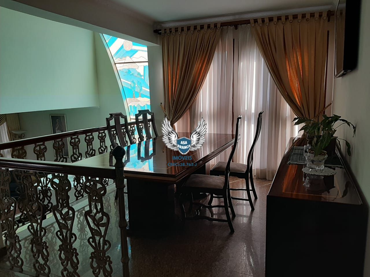 Lindo sobrado, 4 suites com Closed no Jardim França