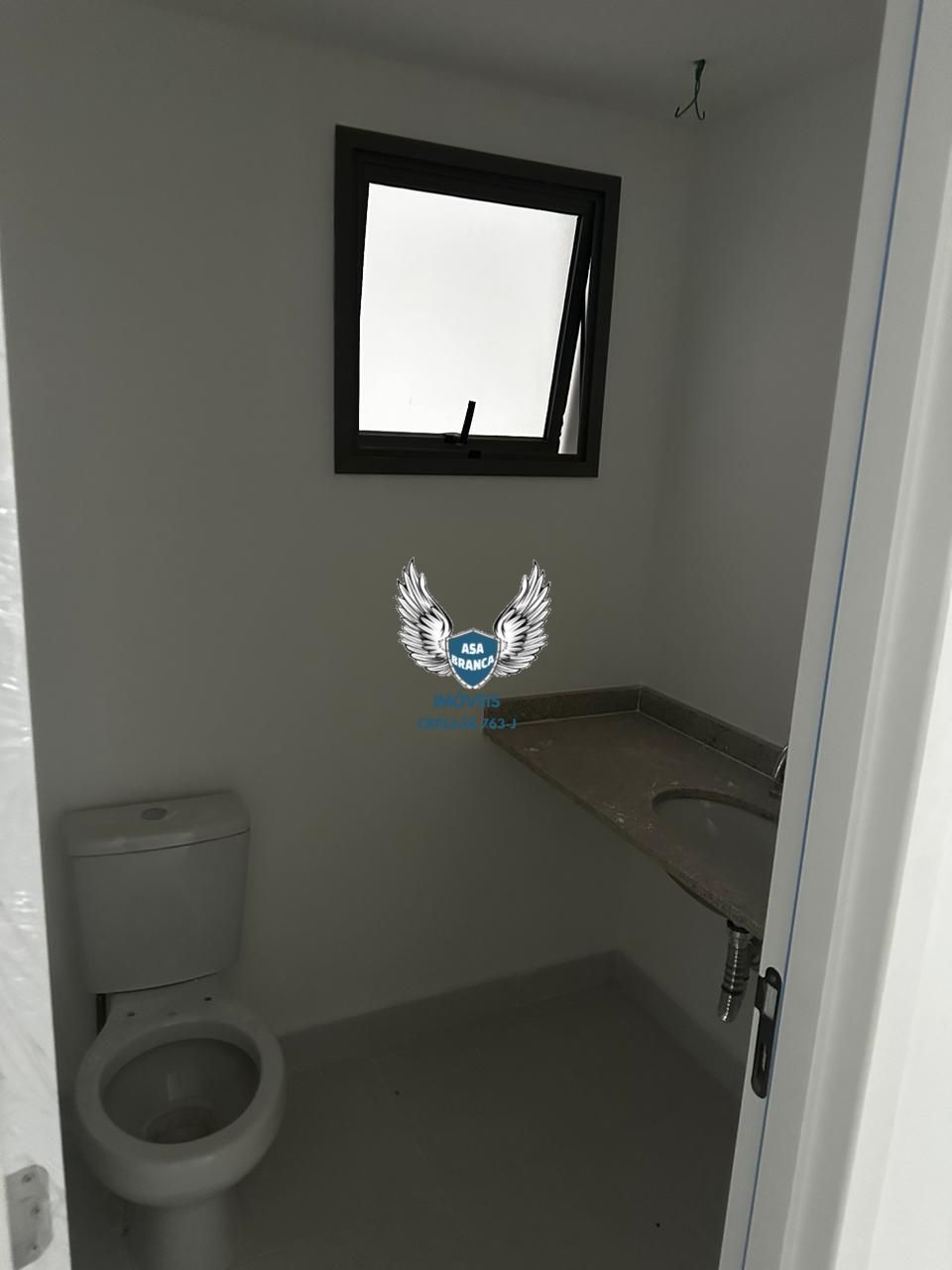 Apartamento com 03 dormitórios sendo 01 suíte e 01 vaga de garagem a 600 metros